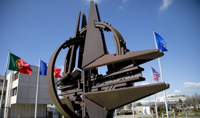 К Украине Альянс стянул дополнительные войска, — СМИ