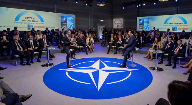 Два стратегических самолёта-разведчика НАТО нарушили воздушную границу России над Баренцевым морем