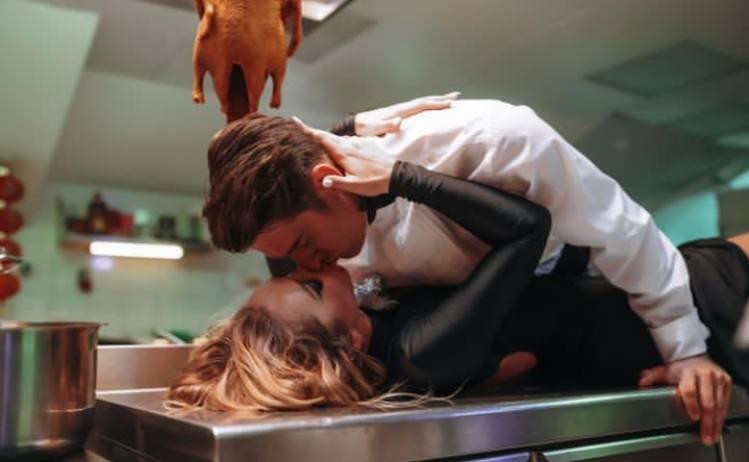 Станислав Бондаренко поделился эмоциями от поцелуев с Ольгой Бузовой