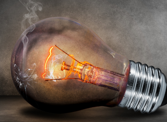 Циклон "Патрик" оставил без электричества почти 260 населенных пунктов в Орловской области"