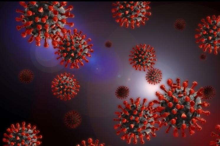 Врач Хухрев предупредил о неэффективности прививки против нового штамма коронавируса «Эрис»