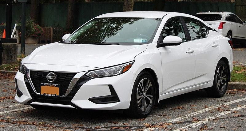 Названы 5 лучших автомобилей с пробегом в России за 800 тысяч рублей