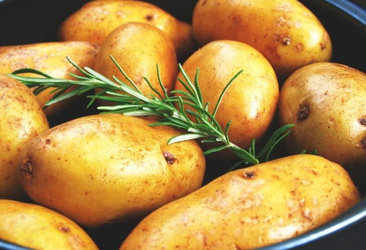 Нутрициолог Лакатос считает, что картофель и морковь способствуют похудению