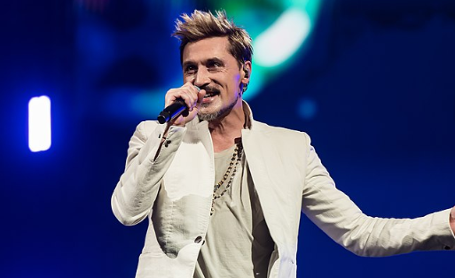 Певец Дима Билан экстренно госпитализирован в Москве