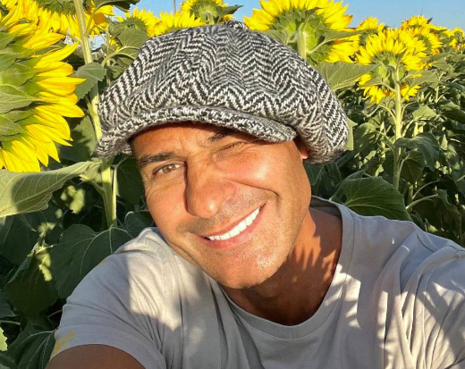 Костюшкин вспомнил, как Лещенко высмеял «Чай вдвоем» за неумение петь