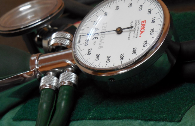 Врачи рассказали, каким должно быть нижнее давление и когда лучше обратиться к врачу