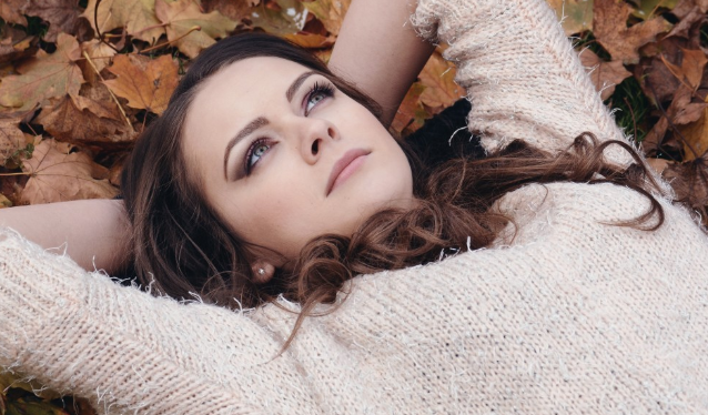 Врач Ражева рассказала, как защитить волосы осенью