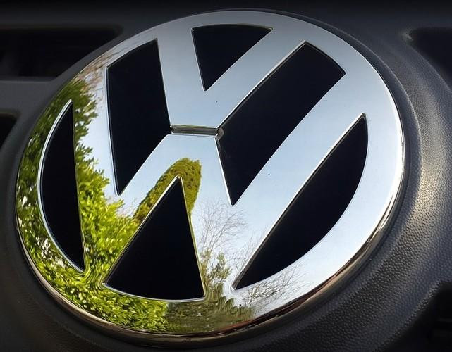 NJCar: Эксперты назвали машины, лидирующие в мире по «масложору»