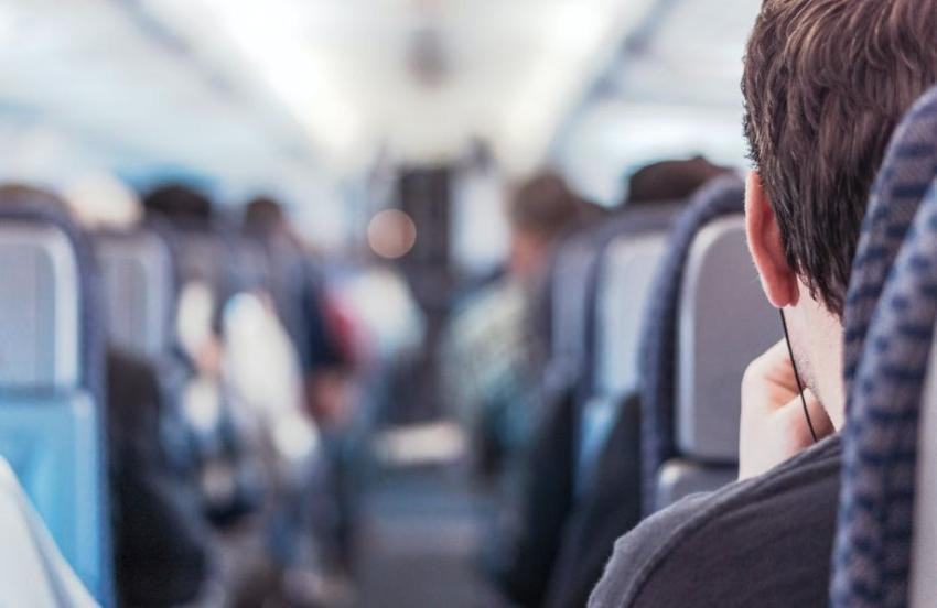 Студентка обвинила пилота в домогательствах на борту самолета индийской авиакомпании