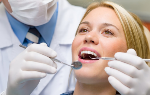 Стоматолог Габеева рассказала о вреде простой воды для зубов