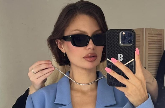 Виктория Боня засветила «папика», с которым приехала на приватный остров