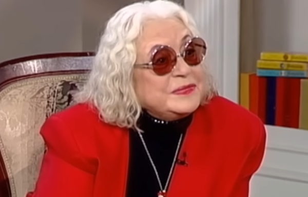 Лидия Федосеева-Шукшина в эфире шоу попросила внучку отказаться от квартиры