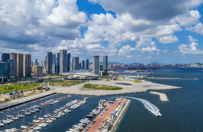 30 000 любителей марафонского бега с увлечением пробежали по живописному городу Далянь - Новая общественная газета