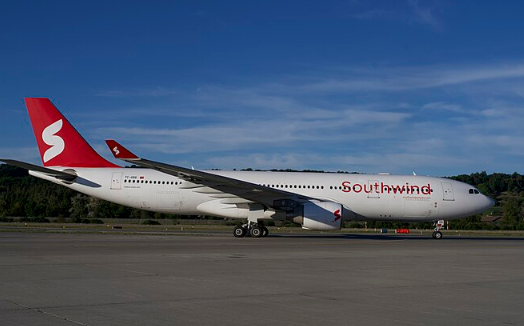 Летевший из Турции в Россию самолет экстренно посадили в Литве