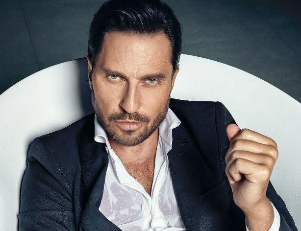 «МК» раскрыл причину возвращения Александра Реввы в Россию