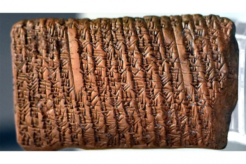 Теорема Пифагора найдена на глиняной табличке, которая на 1000 лет старше самого Пифагора