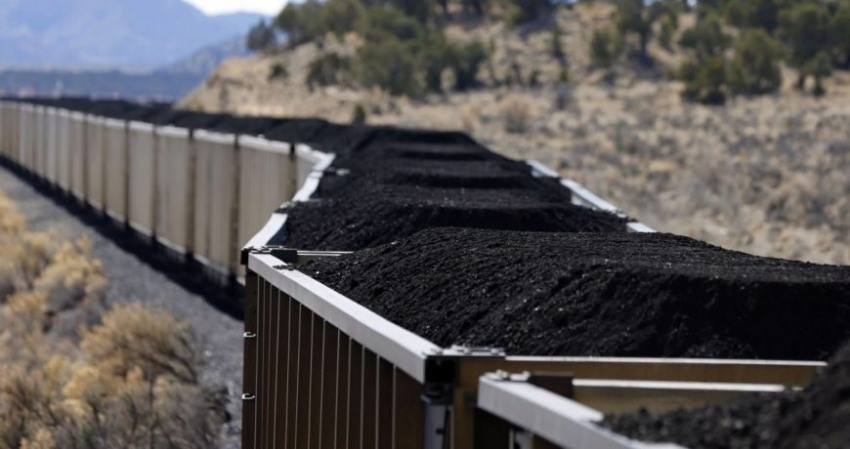 Путин поручил разработать план экспорта угля с Кузбасса