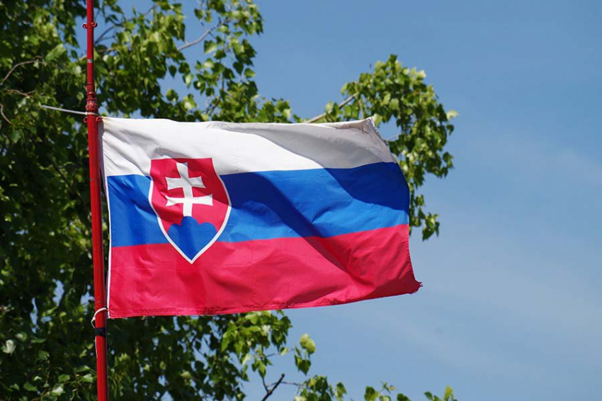 Европа выкручивает руки победителю выборов в Словакии