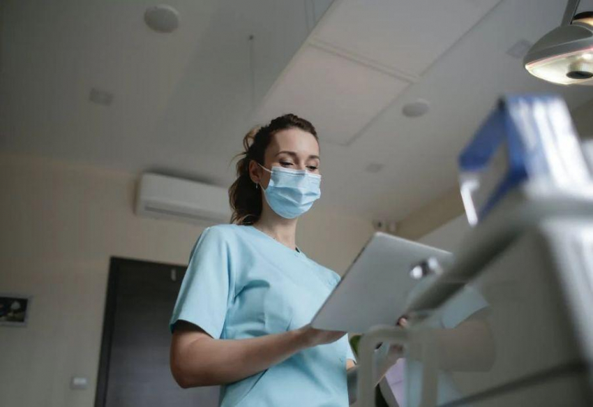 Реабилитацию после COVID и психологов планирует включить Минздрав в гарантии бесплатной медпомощи