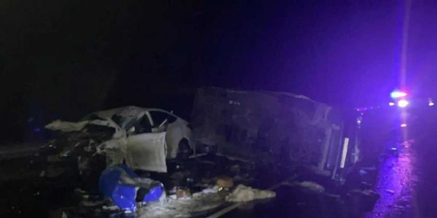 Смертельное ДТП под Новосибирском: три человека погибли, один пострадал