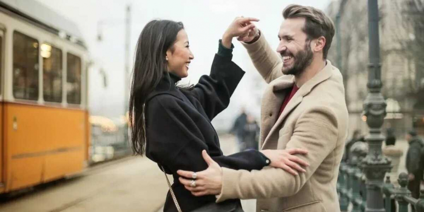 Луна в Стрельце 17 октября 2023 года принесет трем знакам зодиака много радости и счастья в любви