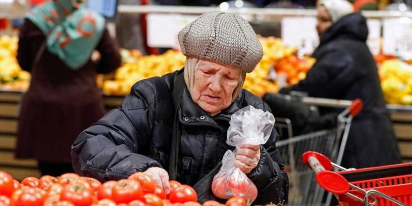 «Надо повышать зарплаты, снижать налоги и цены!» В Госдуме возмутились «сладкой» статистикой