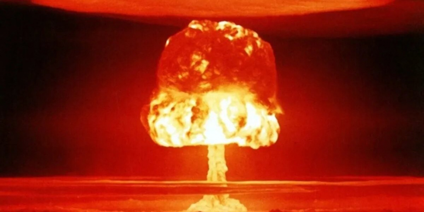 «Бомбоубежища не помогут» Военный эксперт Кнутов оценил новое ядерное оружие США