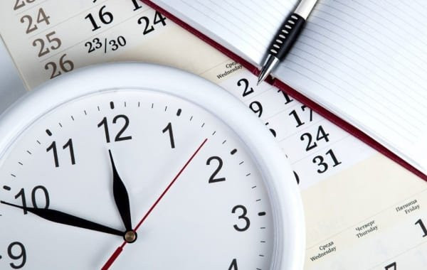 Большинство россиян поддержали сокращение рабочей недели на один час