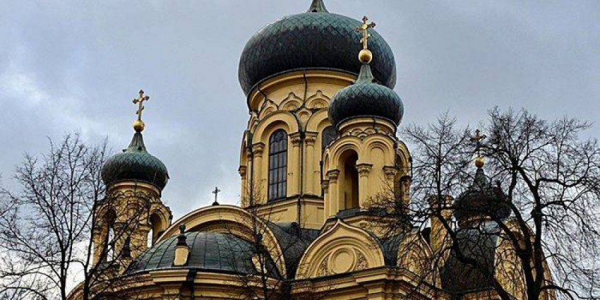 14 ноября по церковному календарю отмечается день памяти святых Косьмы и Дамиана Асийских