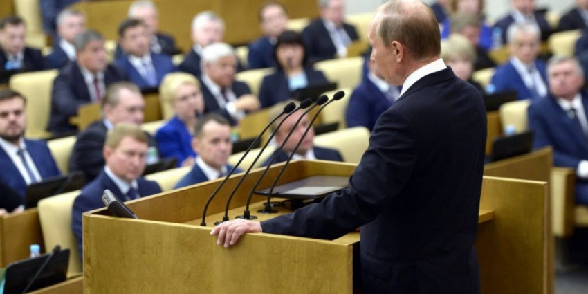 Виллы в Италии, замки в Австрии, дети в США, двойное гражданство. Как живут депутаты Госдумы и чиновники в России