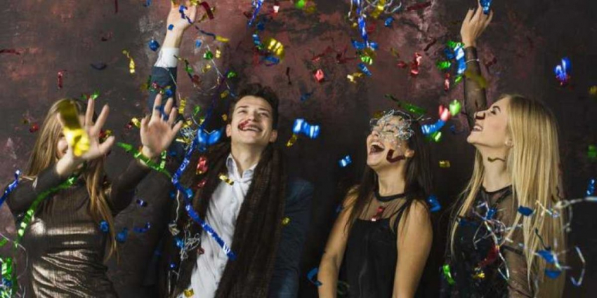 Гонорар на праздник: Леонтьев — 11 млн, Пугачёва — 46 млн. Что задумали российские звезды на Новый год?