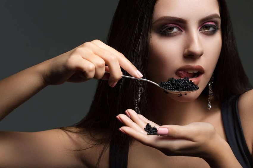 Половина проверенных европейских осетровых продуктов нелегальна