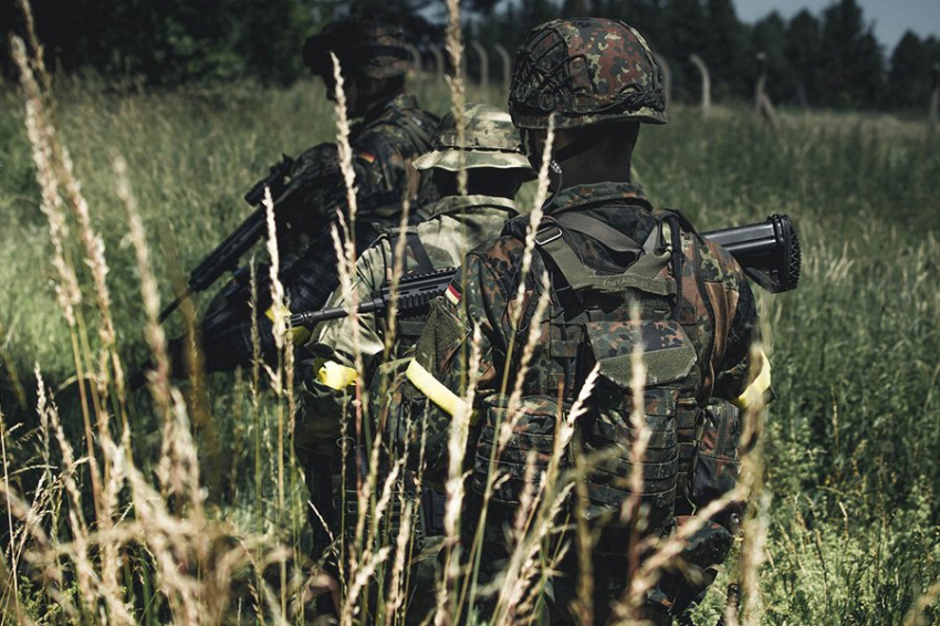 Противостояние с Россией заставляет Германию возродить армию