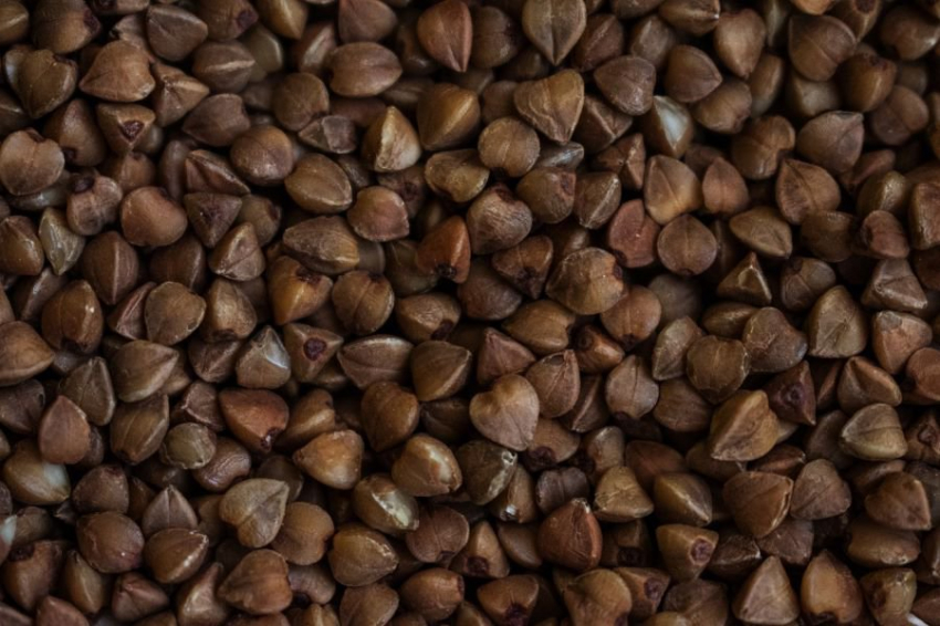 Улучшает кожу и сон: Специалисты напомнили о полезных свойствах гречки