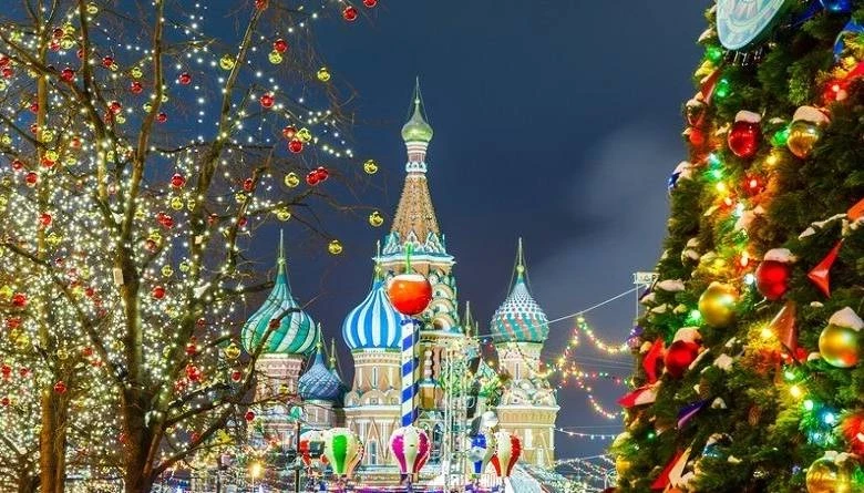 Праздники 12 декабря 2023 года в России: День Конституции, Международный день нейтралитета и Всемирный день всеобщего охвата услугами здравоохранения