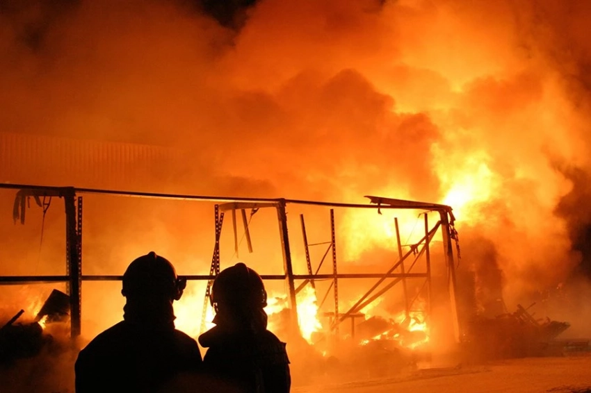 Почему богатейший штат США оказался абсолютно бессилен перед пожарами