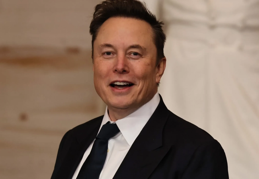 Илона Маска номинировали на Нобелевскую премию мира. Недавно он публично показал жест, похожий на "нацистский"