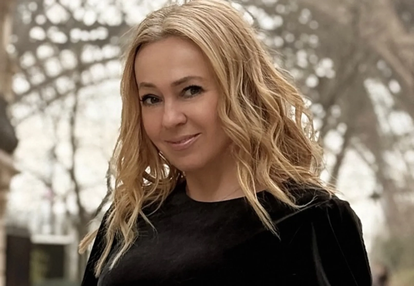 Яна Рудковская показала, как отдыхает в Париже