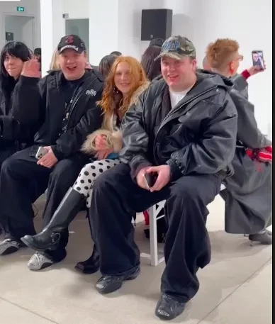 Неделя моды в Париже: Ольга Карпуть прошлась по подиуму на показе Abra