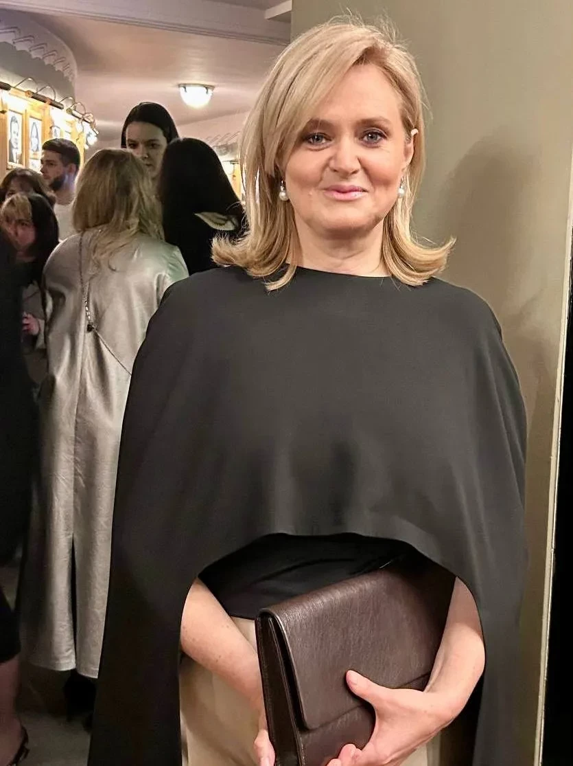 "Это доказывает, если упорно трудиться, и если у тебя папа — Никита Михалков...". Анна Михалкова пошутила о причинах своего успеха