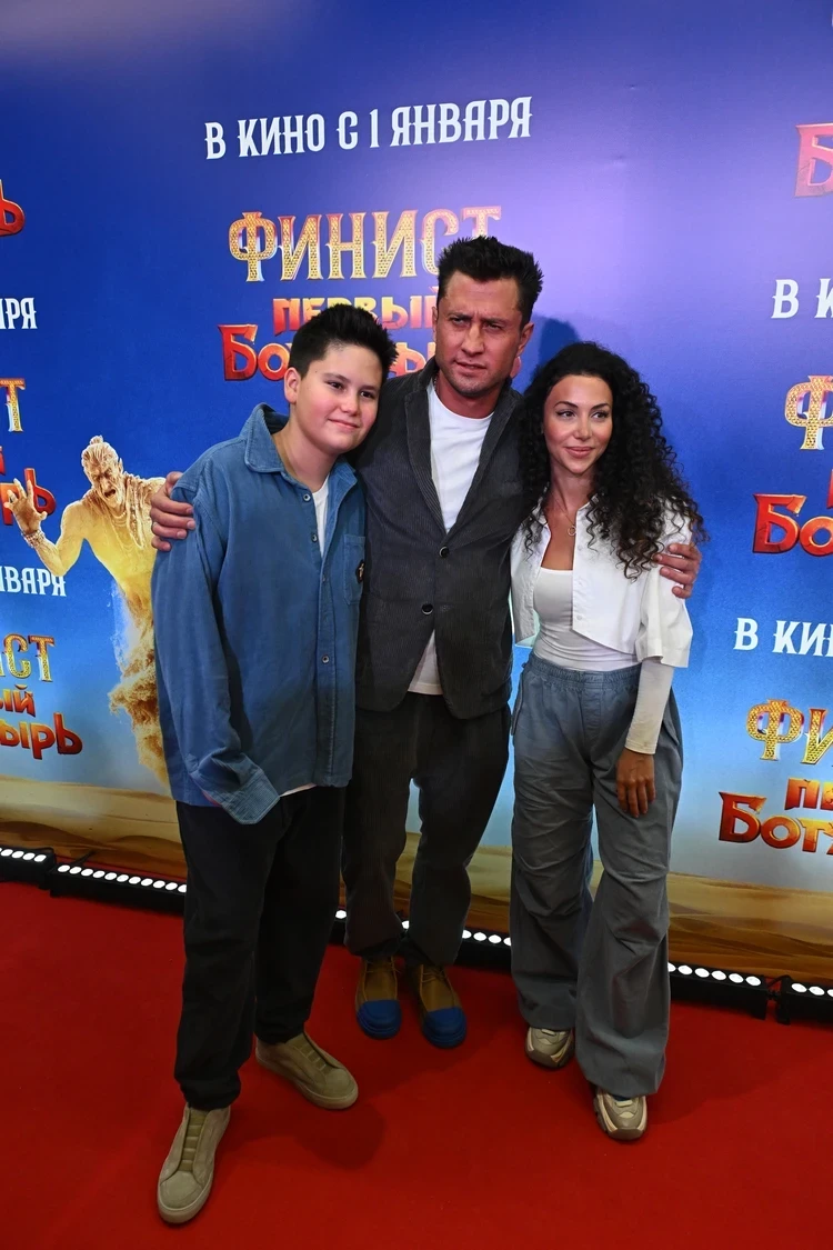 Внезапный поворот в скандальных разборках Павла Прилучного и Агаты Муцениеце: вот что случилось