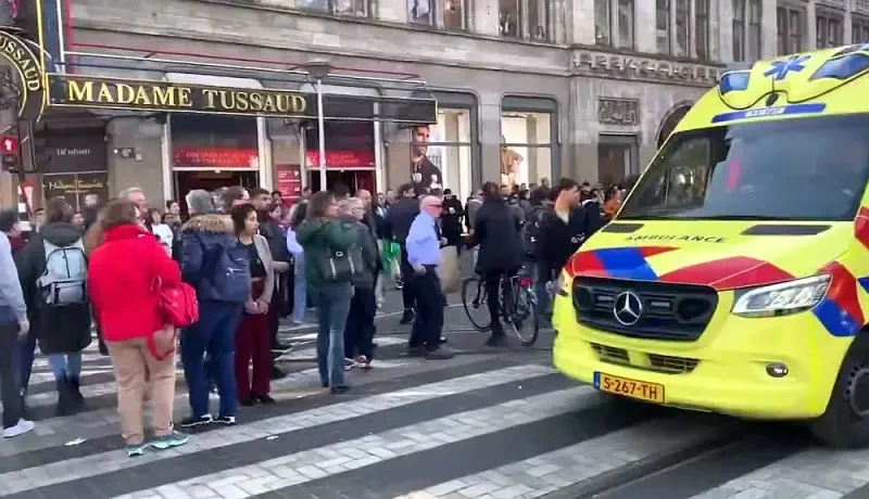 Напавший с ножом на прохожих в центре Амстердама мужчина оказался украинцем