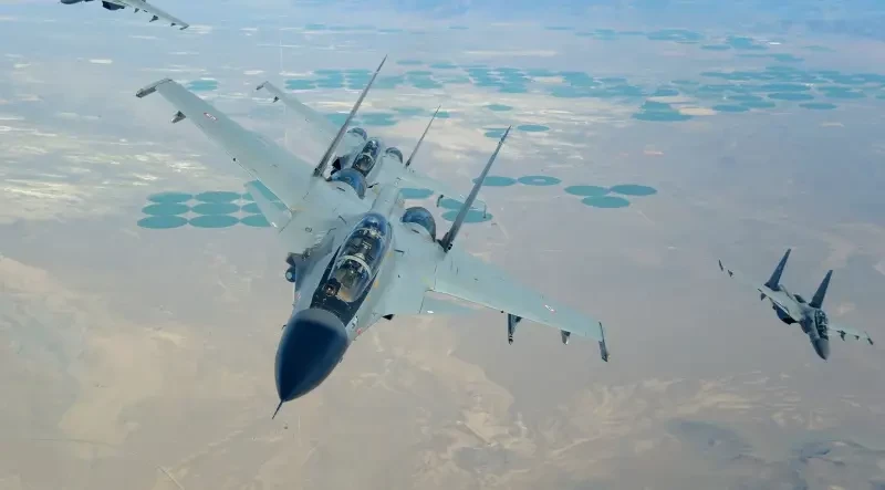 Индия представила истребитель Су-30МКИ в тяжеловооруженной версии