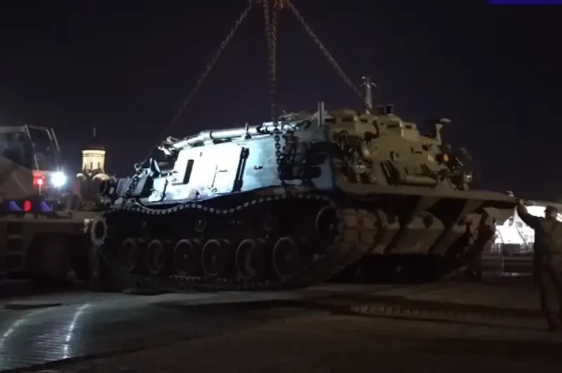 Глава Минобороны Литвы Шакалене: удалось достать из болота затонувшую во время учений американскую БРЭМ M88 Hercules