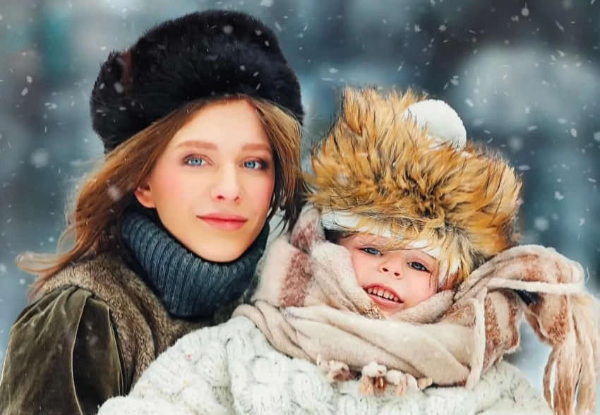 Елизавета Арзамасова вывела сына на каток