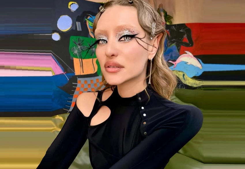 "Отдельная радость — читать комментарии на "Сплетнике". Мария Миногарова ответила тем, кто раскритиковал её помолвку с Александром Горчилиным