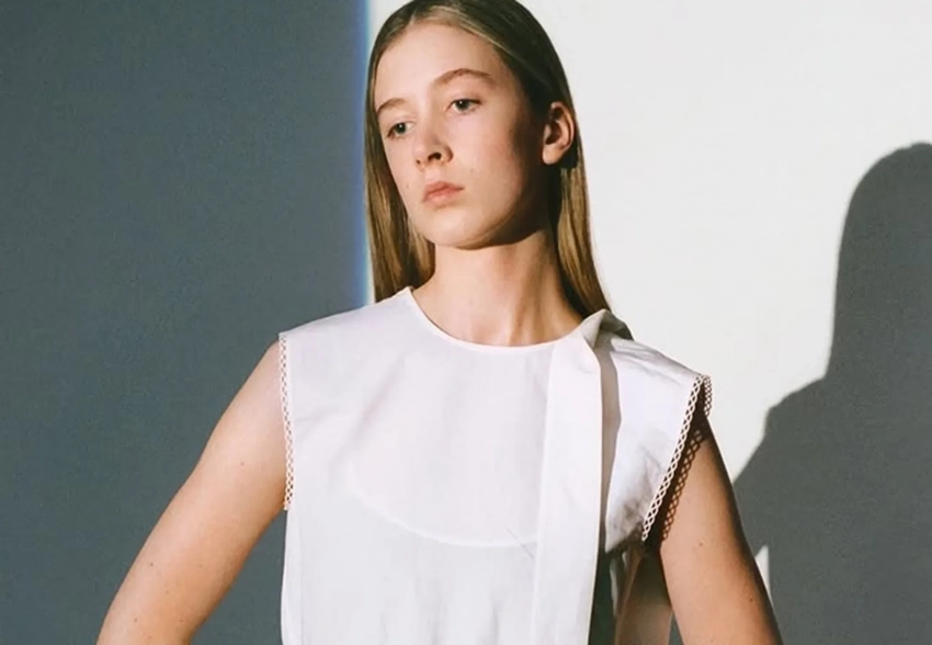 16-летняя дочь Николь Кидман снялась для Miu Miu. В сети её критикуют за то, что её взяли в модели только из-за связей родителей