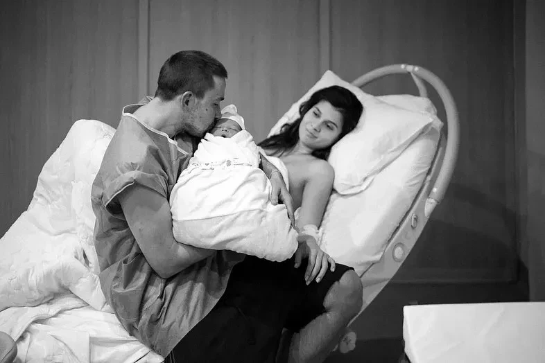 Александр Петров показал первые фото сына и раскрыл его имя