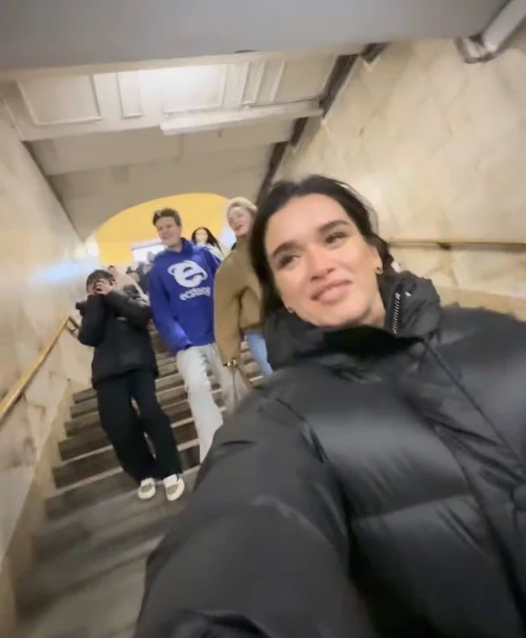 Ксения Бородина показала детям метро: «Когда мать устроила кринжатину»