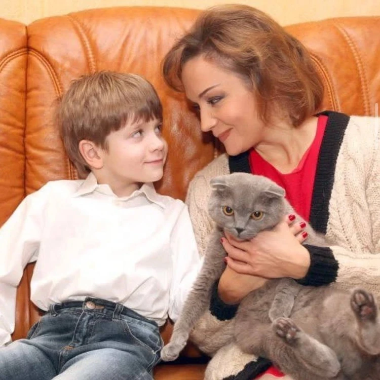 «Вычислил адрес и ломился в дверь»: Сын Татьяны Булановой заявил, что отбился от нападения неадекватного фаната